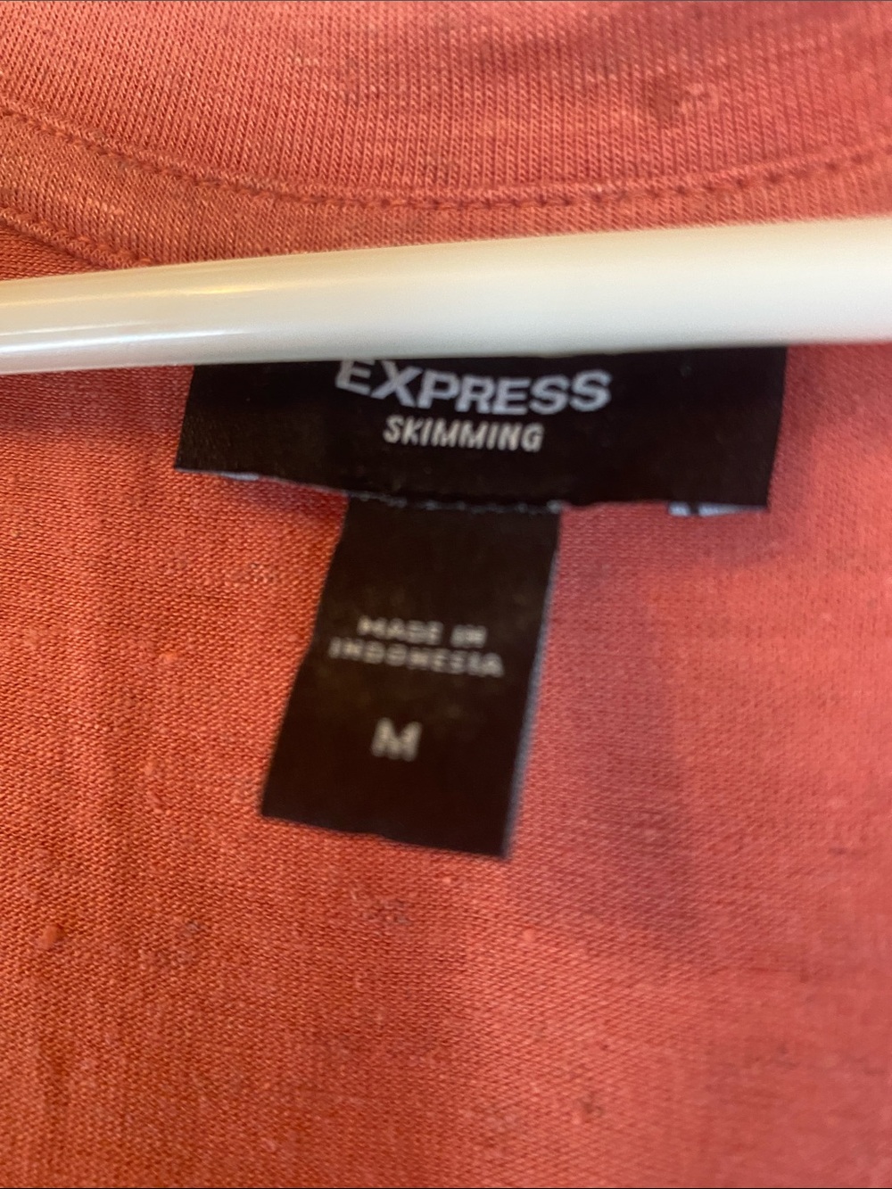 BNWOT Express Coral V-Neck Tank Top - Picture 2 of 4